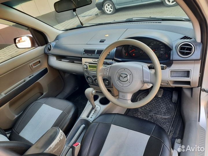 Mazda Demio 1.3 AT, 2002, 219 000 км