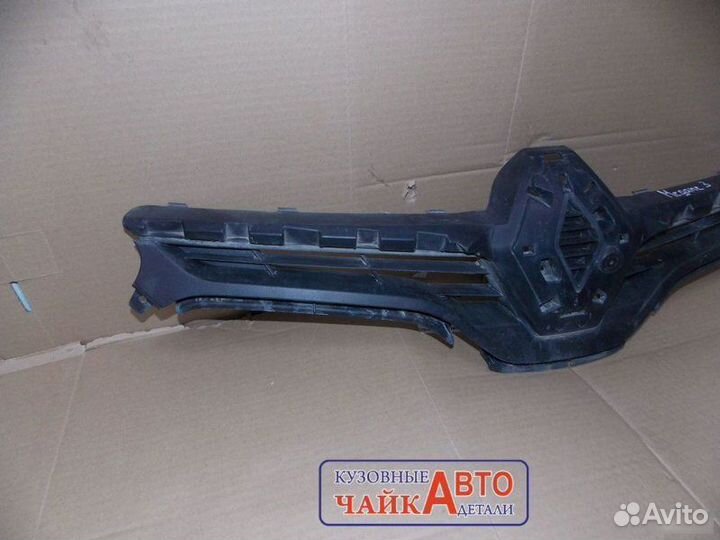 Решетка радиатора Renault Megane 3