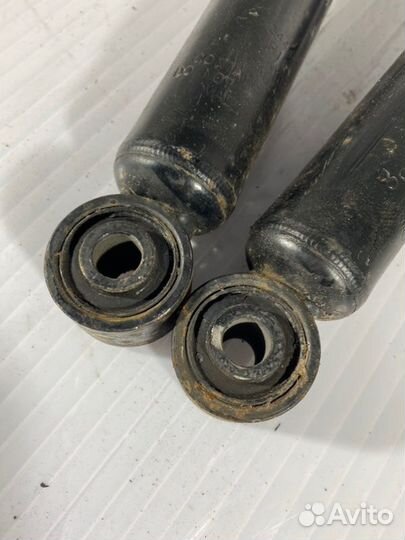 Амортизатор подвески задний Volkswagen Passat B7