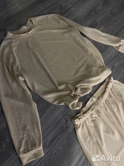 Костюм трикотажный оверсайз