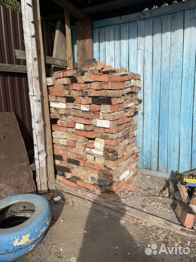 Кирпич бу