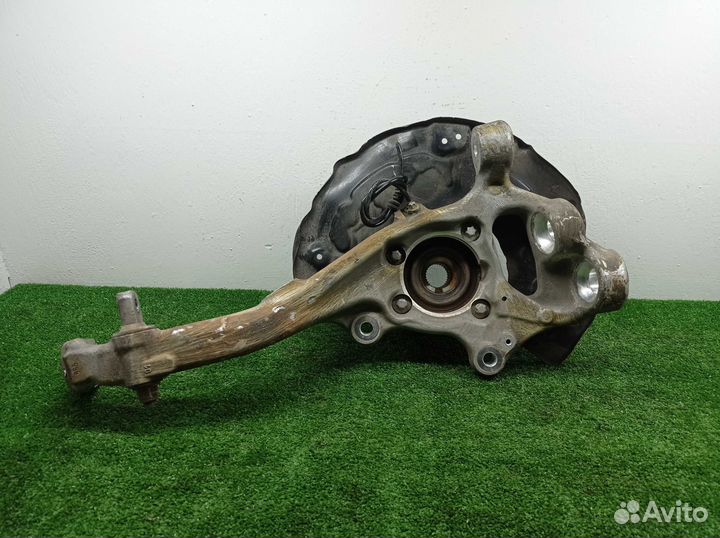 Кулак L Mercedes GLC W253 A2533320101