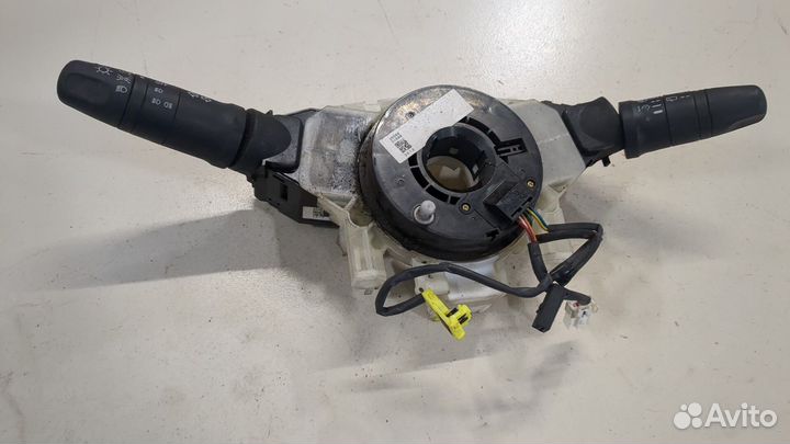 Переключатель поворотов и дворников Nissan Terrano