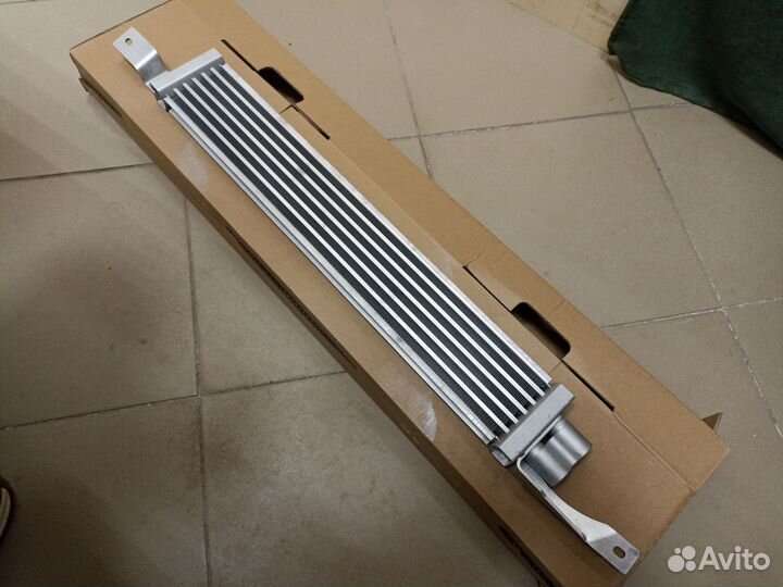 Радиатор АКПП Вольво хс90 хс70 с80 с60 в70