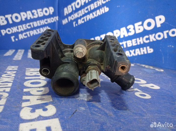 Фланец системы охлаждения Ford Focus 3 седан iqda