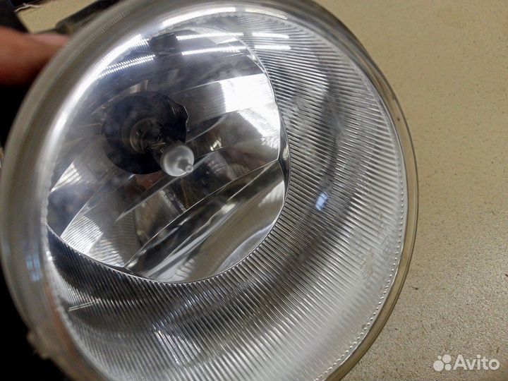 Фара противотуманная правая Land Cruiser (150) -Pr