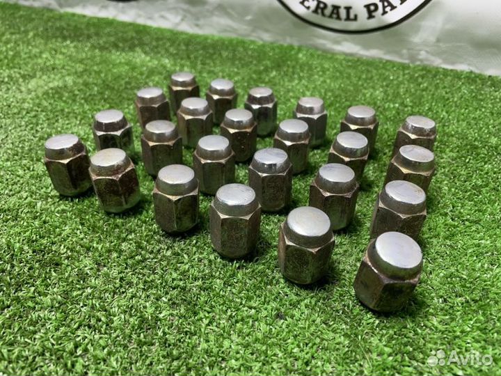 Гайка колесная Toyota Land Cruiser Prado RZJ95