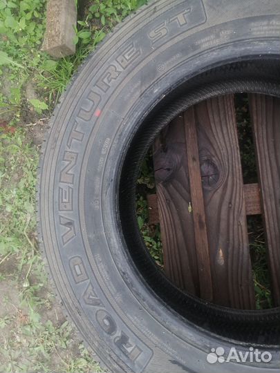 Kumho Road Venture ST KL11 235/65 R17 104T