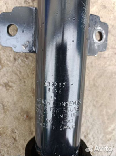 Передние стойки на renault duster