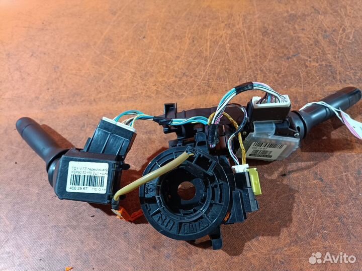 Блок подрулевых переключателей Toyota Vitz KSP90