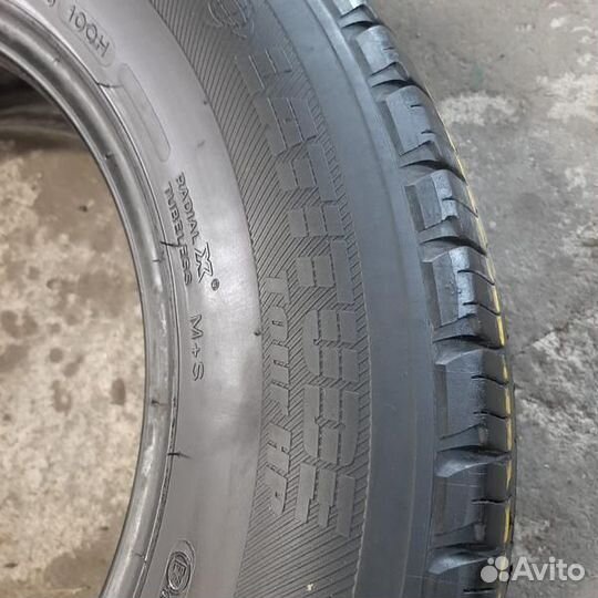Michelin Latitude Tour HP 215/70 R16