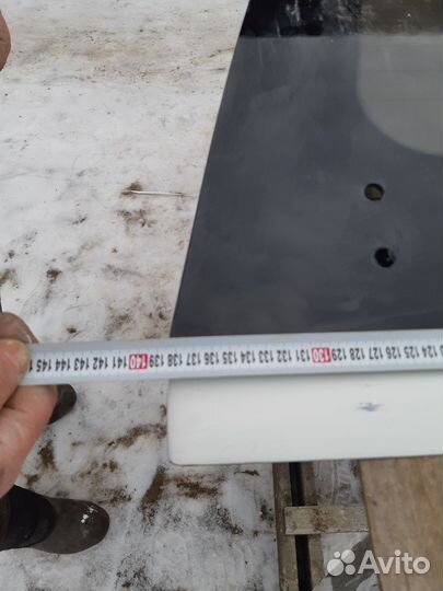 Задняя даерь (стекло) кунга пикапа