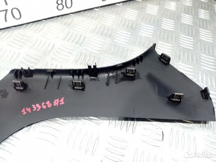 Б/У Накладка декоративная левая#001