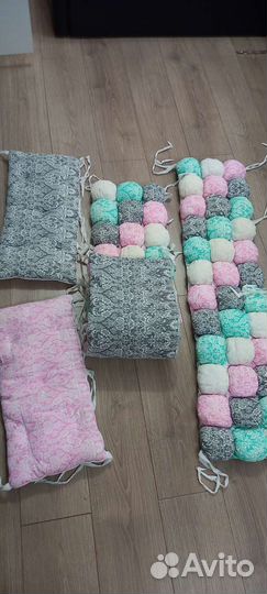 Бортики в детскую кроватку для девочки