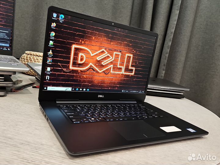 Dell FHD IPS i5-8265 8-ядер 3.90Gh/8Gb/256SSD NVMe