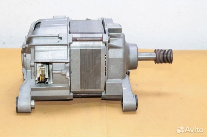 Двигатель Ardo 512011603 бу. 8370