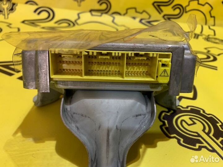 Блок управления Airbag Toyota Harrier GSU30W 2grfe