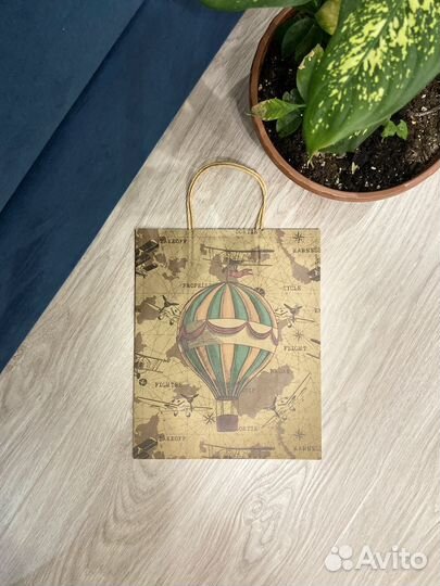 Подарочный пакет