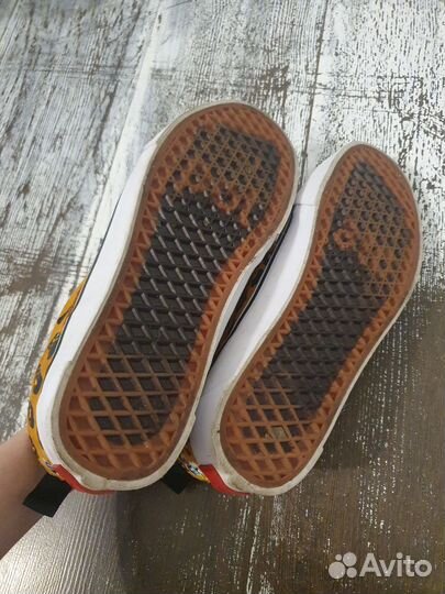 Vans knu skool дутыши