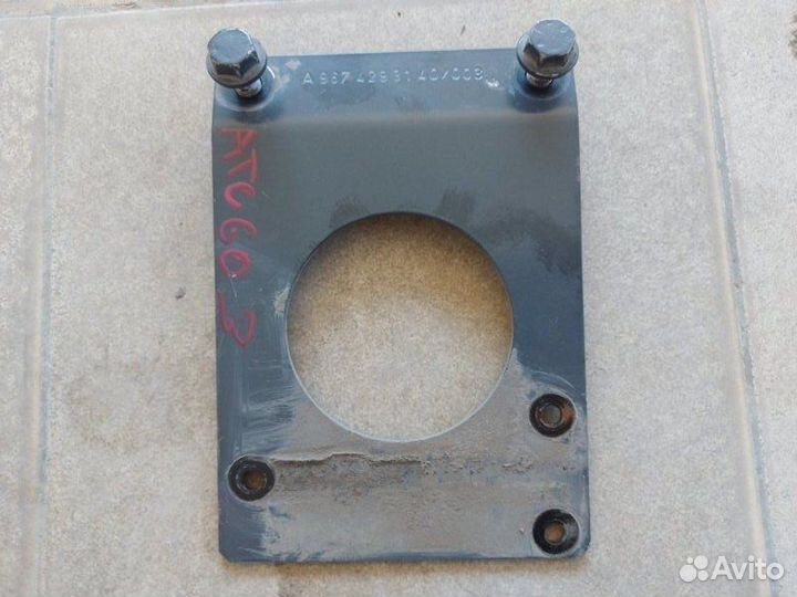 Кронштейн Mercedes-Benz Atego 818 OM934LA 2015