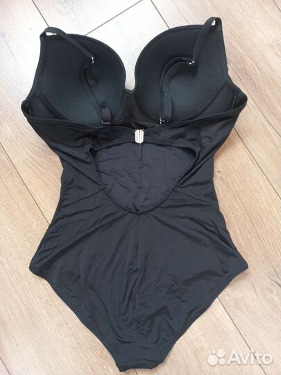 Купальник слитный Rivage line 48 размер