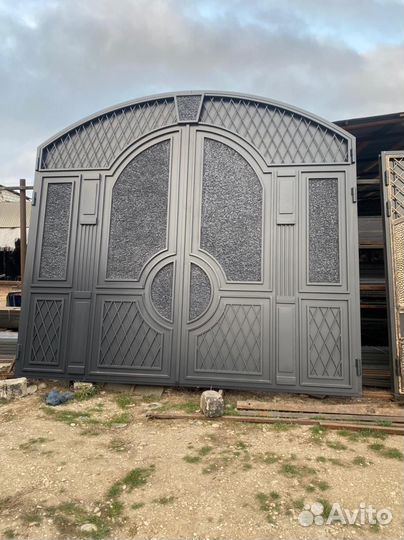 Кованые ворота