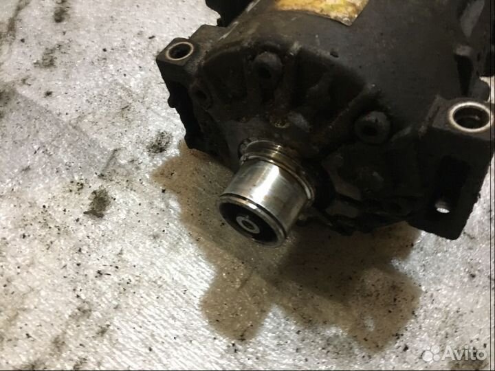 Компрессор кондиционера без шкива Ауди А8 Д2 4Д 4D