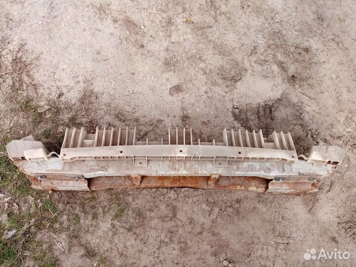 Продам усилитель заднего бампера на деу нексия