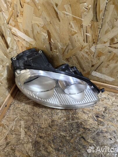 Фара Правая Фольксваген Гольф 5 Джетта 5