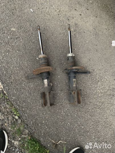 Стойки granta 2020