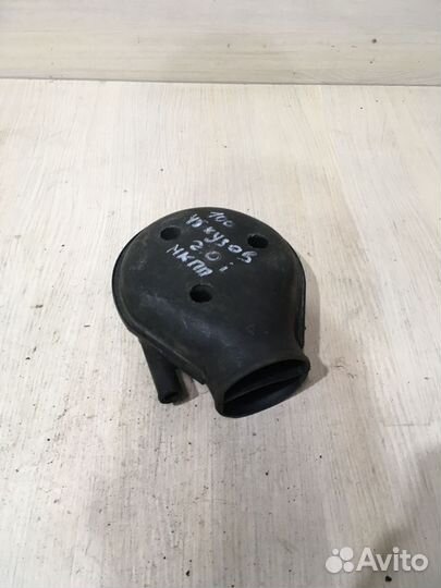 Воздуховод Ауди 100 С4 2.0 AAD