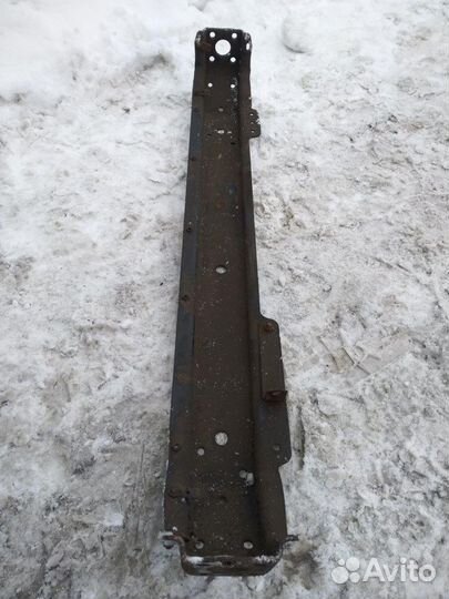 Траверса замка кабины 81417015411 MAN, F 2000