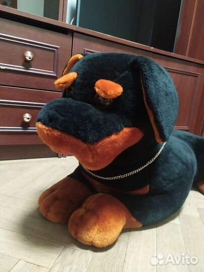 Большая мягкая игрушка собака