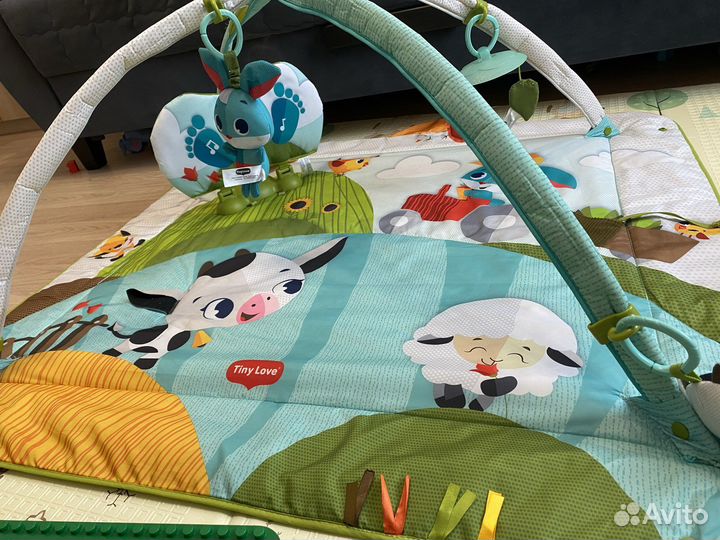 Развивающий коврик tiny love
