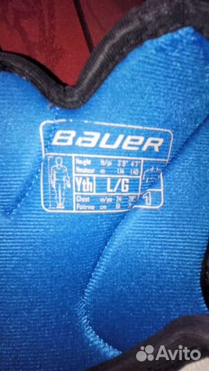 Нагрудник хоккейный bauer