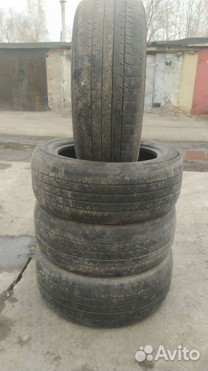 Yokohama BluEarth E70 215/55 R17