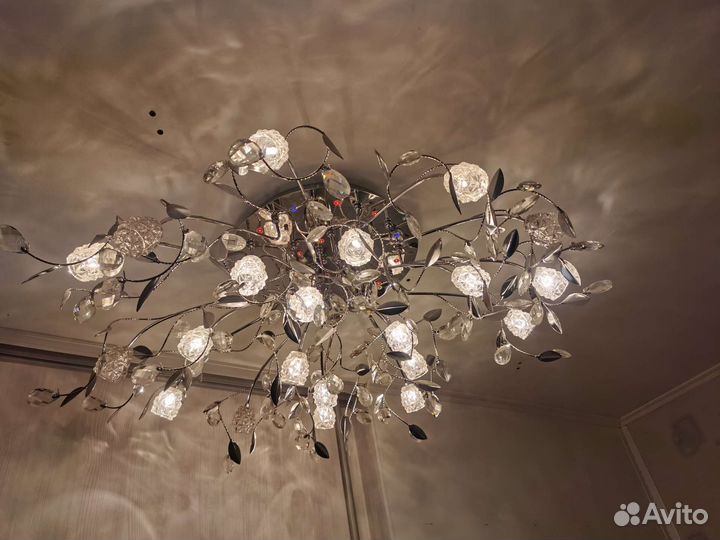 Люстра галогеновая