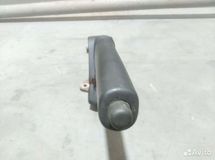 Рычаг стояночного тормоза Renault Sandero хетчбек