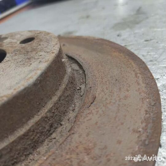 Тормозной диск передний левый Renault Logan K7J