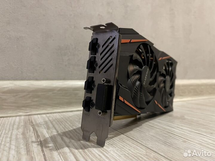 Видеокарта Gigabyte Gaming RX580 8GB из компа