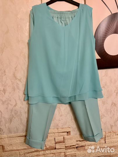 Костюм брючный тройка