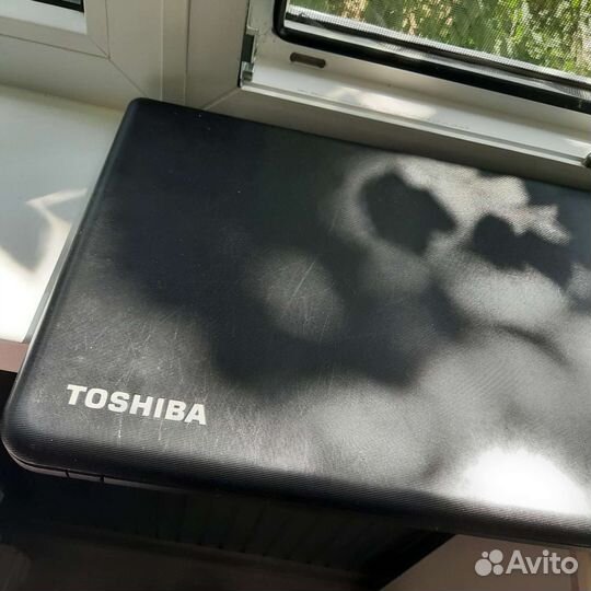 Ноутбук Toshiba