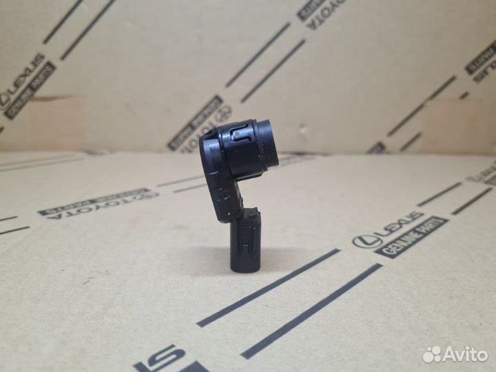 Датчик парковки (парктроник) Toyota Camry V70