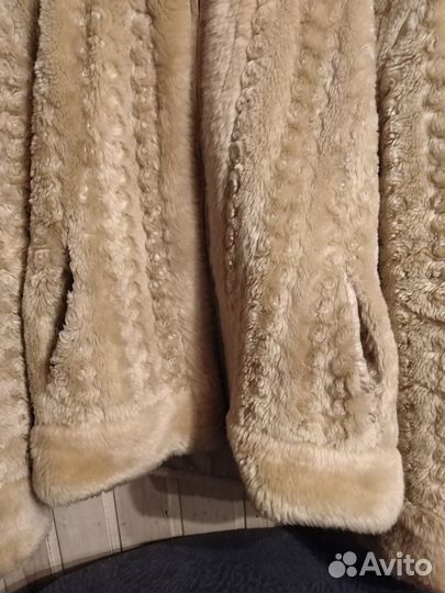 Полушубок мутоновый с капюшоном