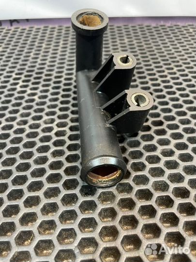 Трубка помпы Mercedes Vito W638 601 1998