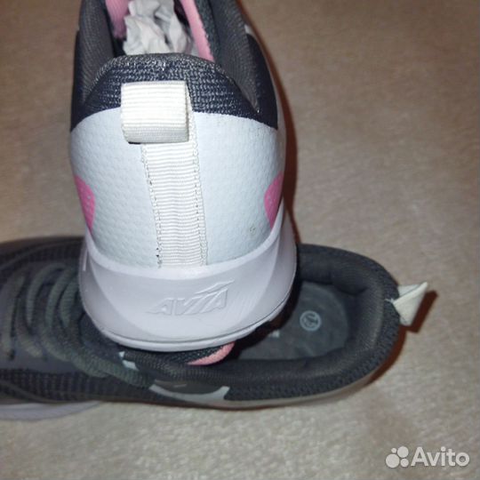 Кроссовки женские Avia новые