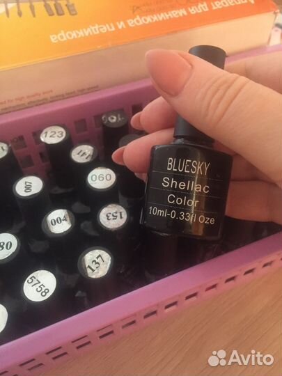 Продаю гель лаки, стразы, наклейки, втирки