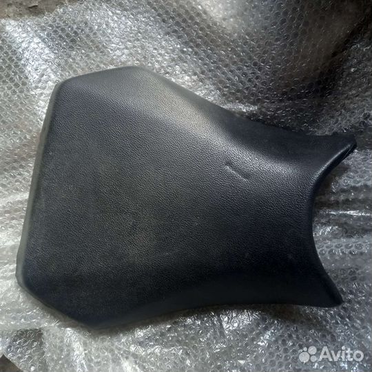 Сиденье переднее, водителя Yamaha YZF R1 98-99