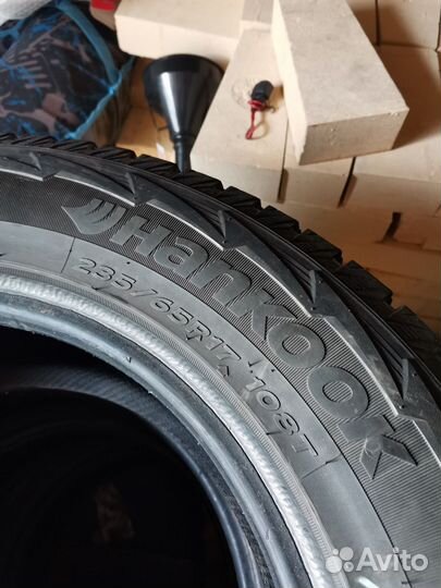 Hankook Winter I'Pike 235/65 R17