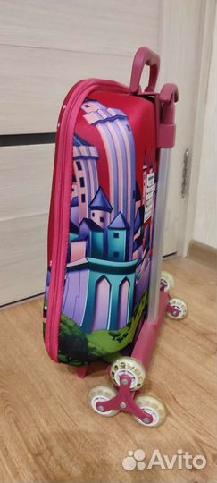 Чемодан детский